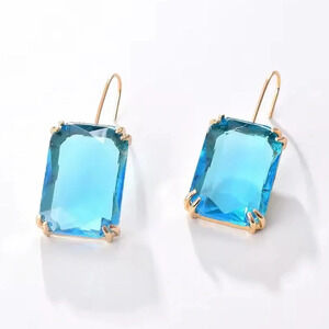 Anthropologie tiny Aquamarine and gold vintage inspired drop earrings